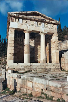 20120219-Oracle of DelphiTreasury_of_Athens_at_Delphi.jpg